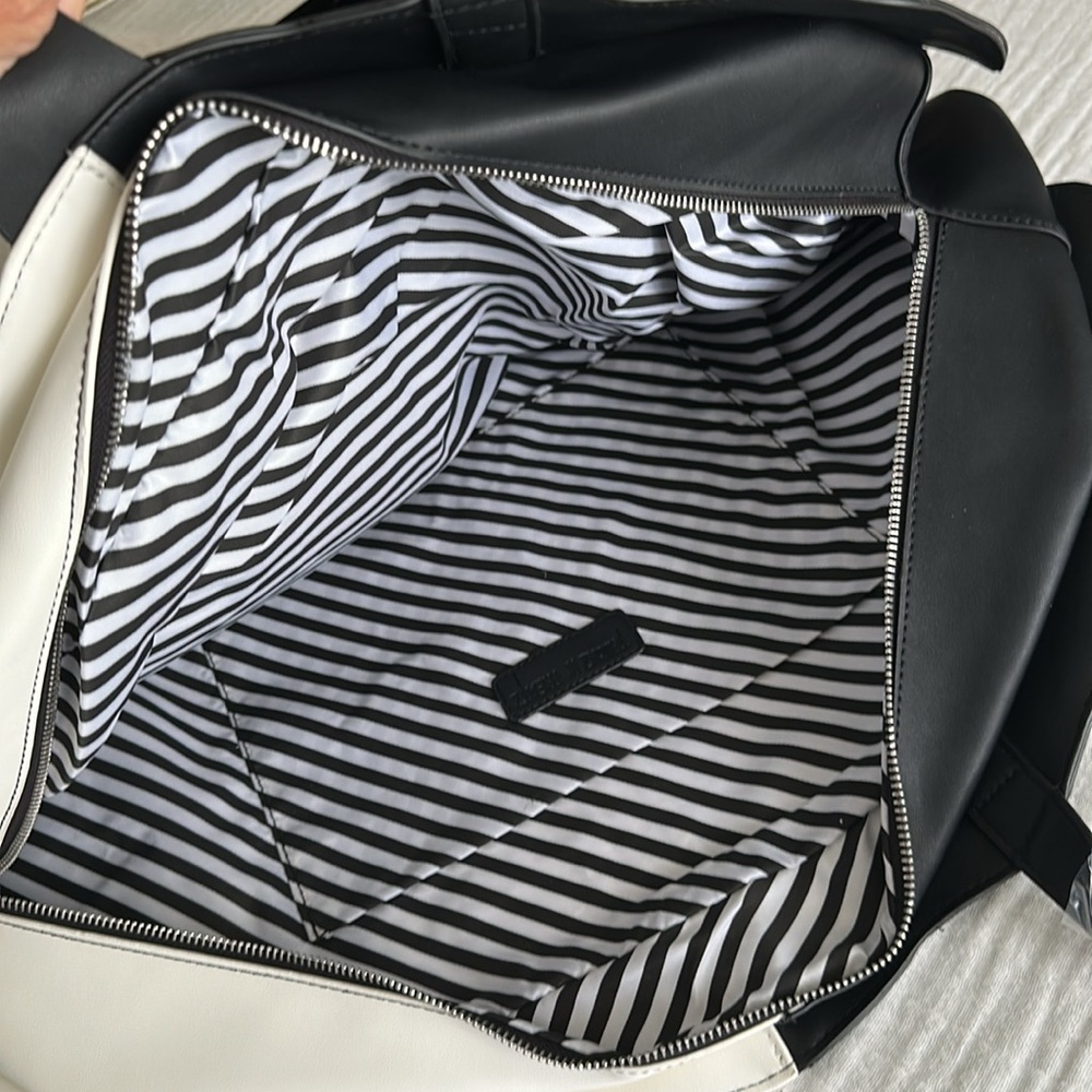 Dolls Kill Black & White Pumpkin Face Tote - Picture 11 of 14